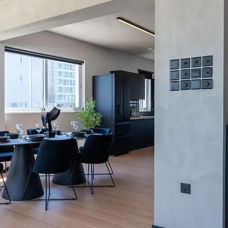 The Penthouse - 3br Seaview With Private Pool In Апартаменти