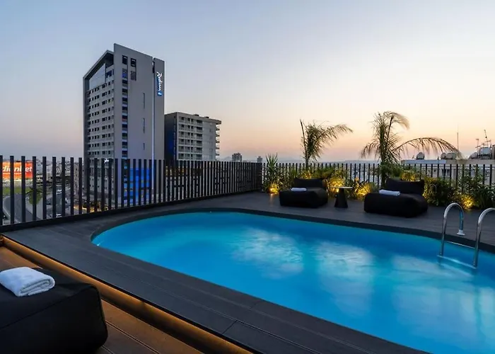 The Penthouse - 3br Seaview With Private Pool In Ларнака