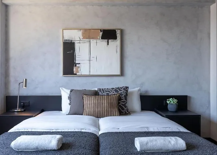 The Penthouse - 3br Seaview With Private Pool In Апартаменти Ларнака