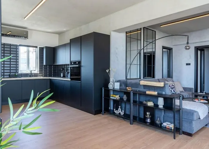 The Penthouse - 3br Seaview With Private Pool In Апартаменти