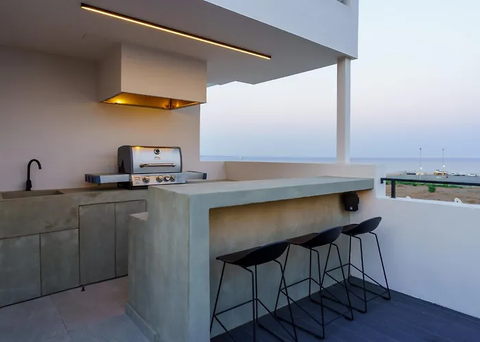 The Penthouse - 3br Seaview With Private Pool In Апартаменти