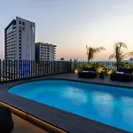 The Penthouse - 3br Seaview With Private Pool In Lárnaca
