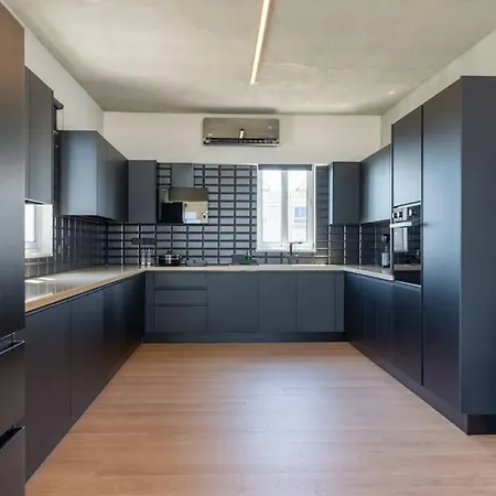 The Penthouse - 3br Seaview With Private Pool In Apartament *